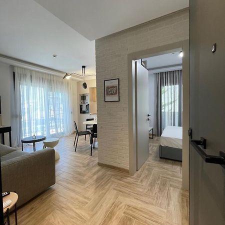 C&C3 Apartments Alexandroupoli Bagian luar foto
